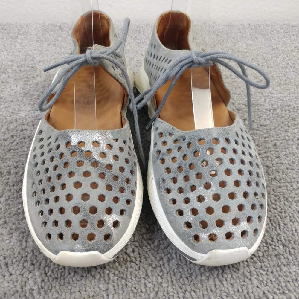 Stylish Gray Leather Women's Sandals - Picture 3 of 10